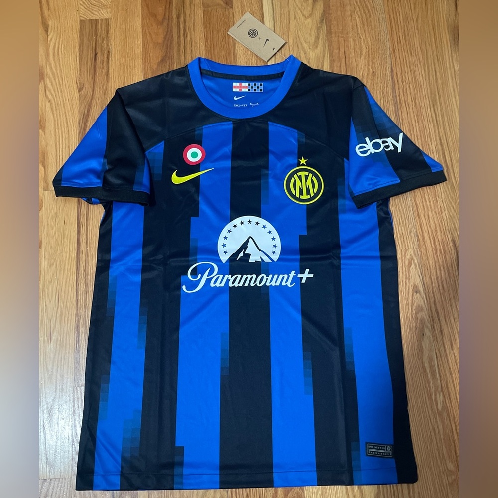 Inter Milán home jersey 2023